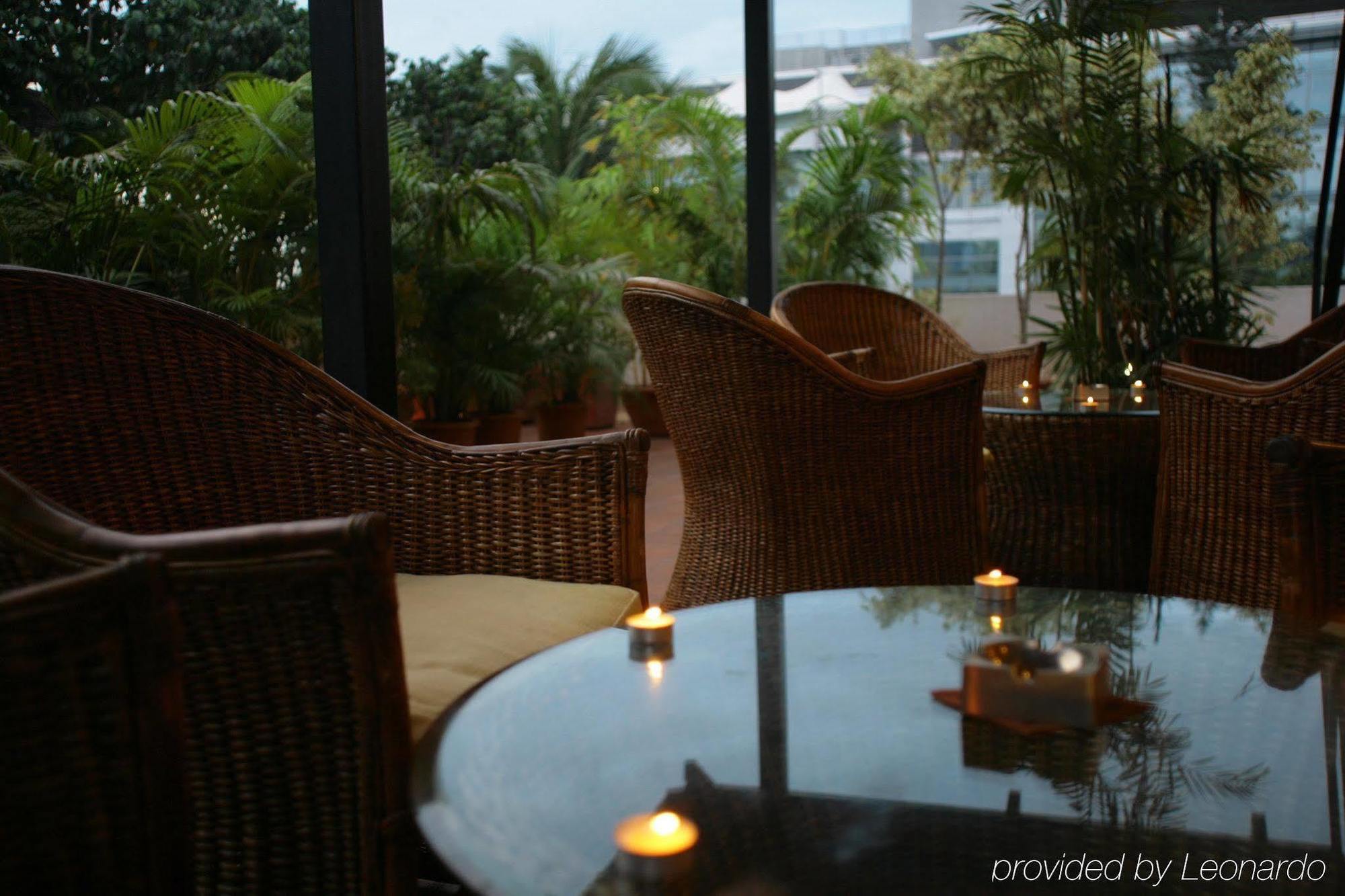 Hotel Justa Off Mg Road Bengaluru Zewnętrze zdjęcie